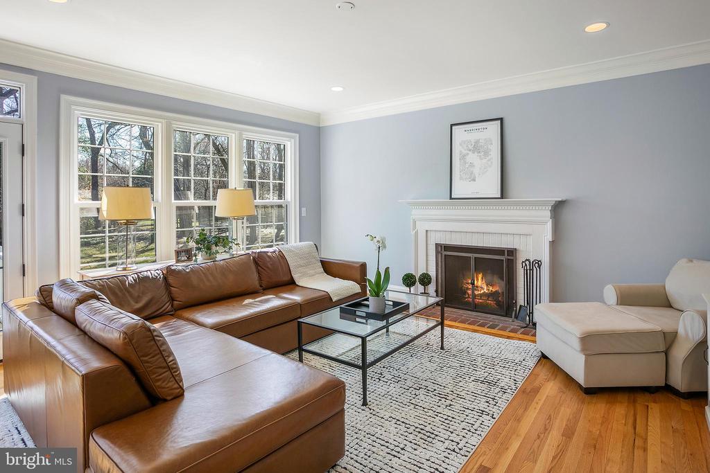 8318 COMANCHE COURT