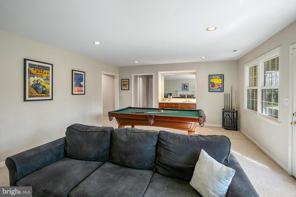 8318 COMANCHE COURT
