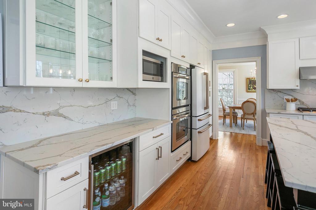 8318 COMANCHE COURT