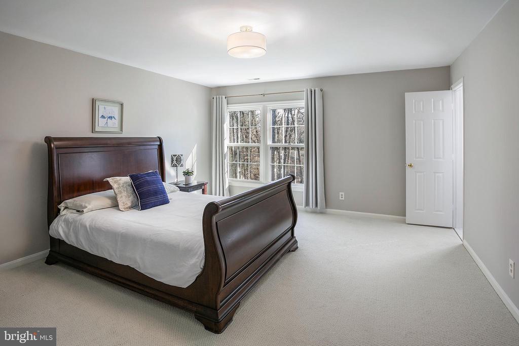 8318 COMANCHE COURT