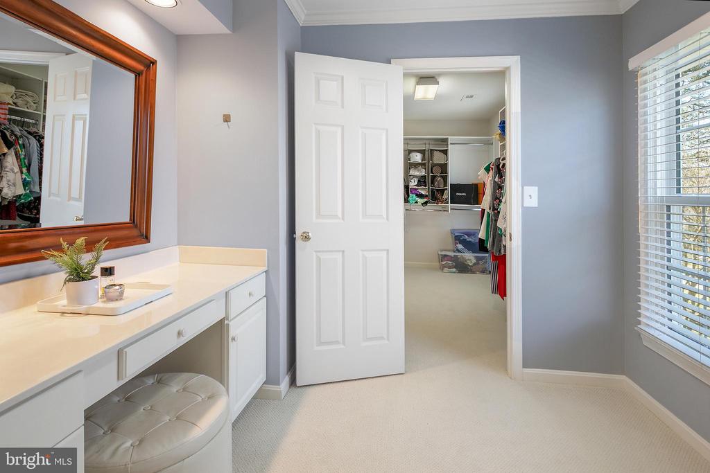 8318 COMANCHE COURT