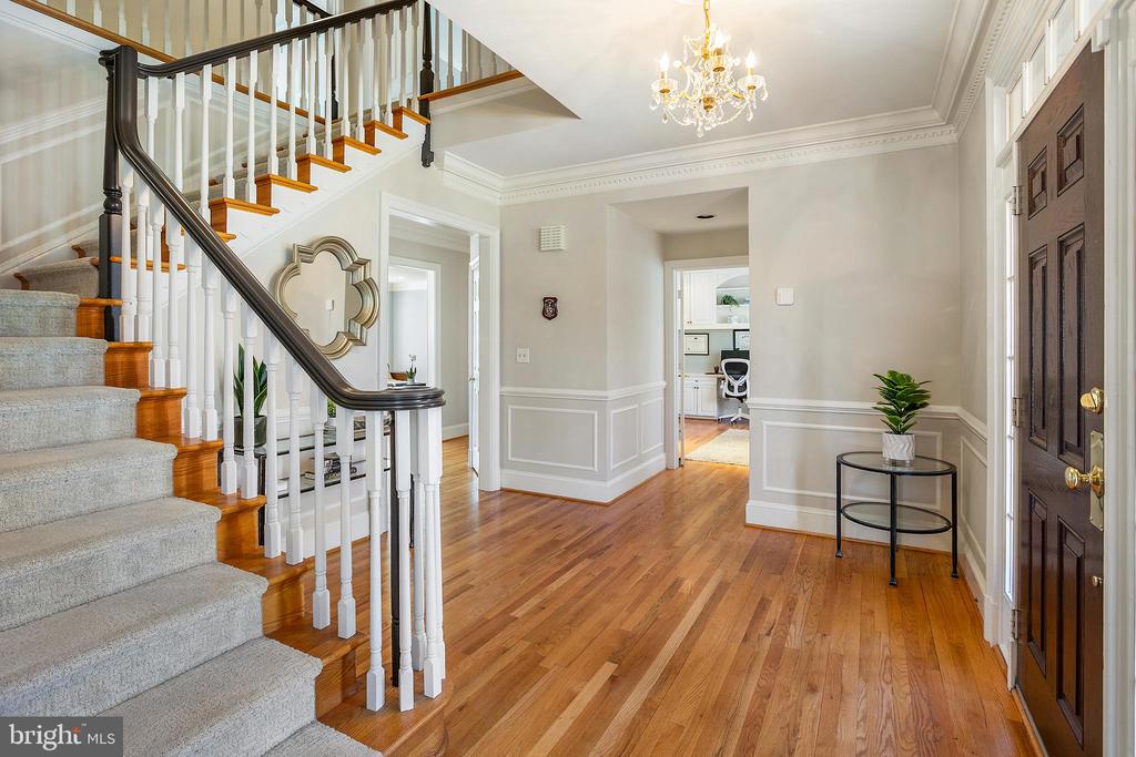 8318 COMANCHE COURT