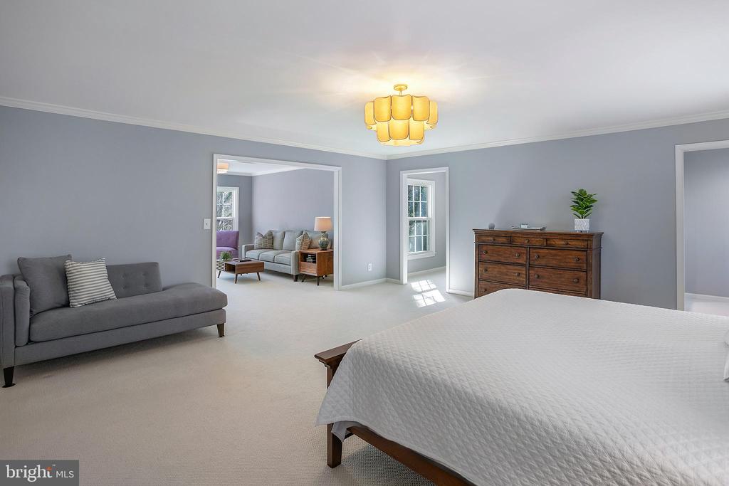 8318 COMANCHE COURT