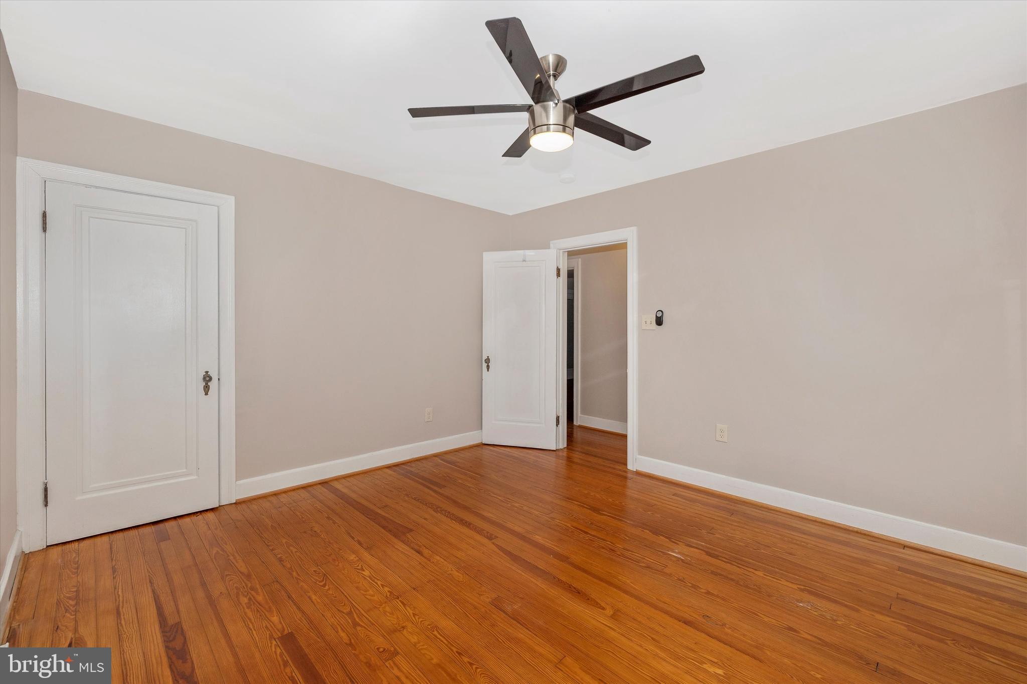 201 E Irvin Ave