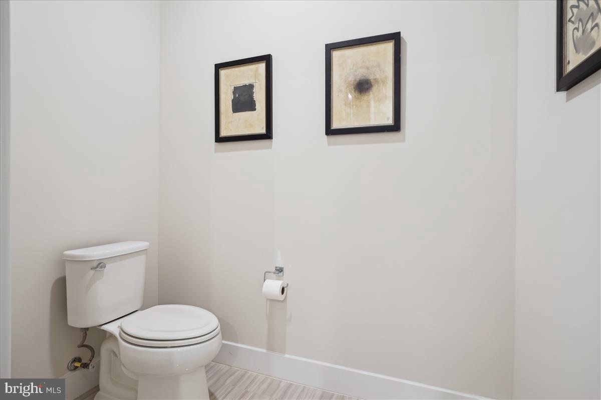 1761 OLD MEADOW ROAD 412