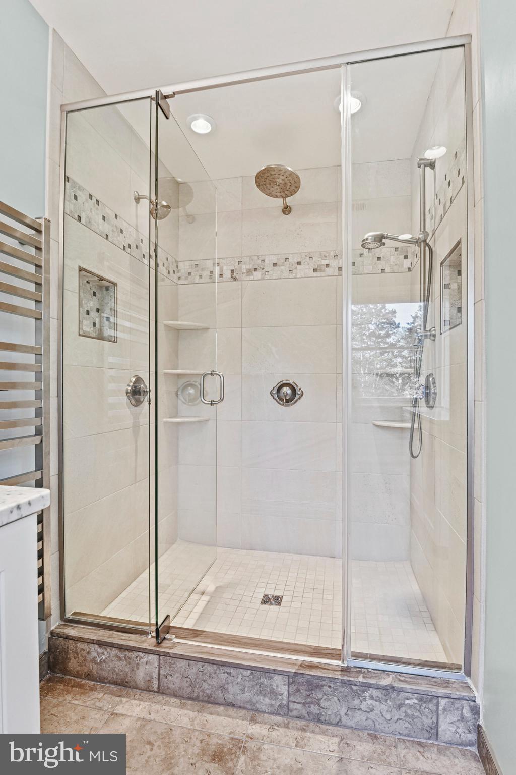 1107 SAVILE LANE