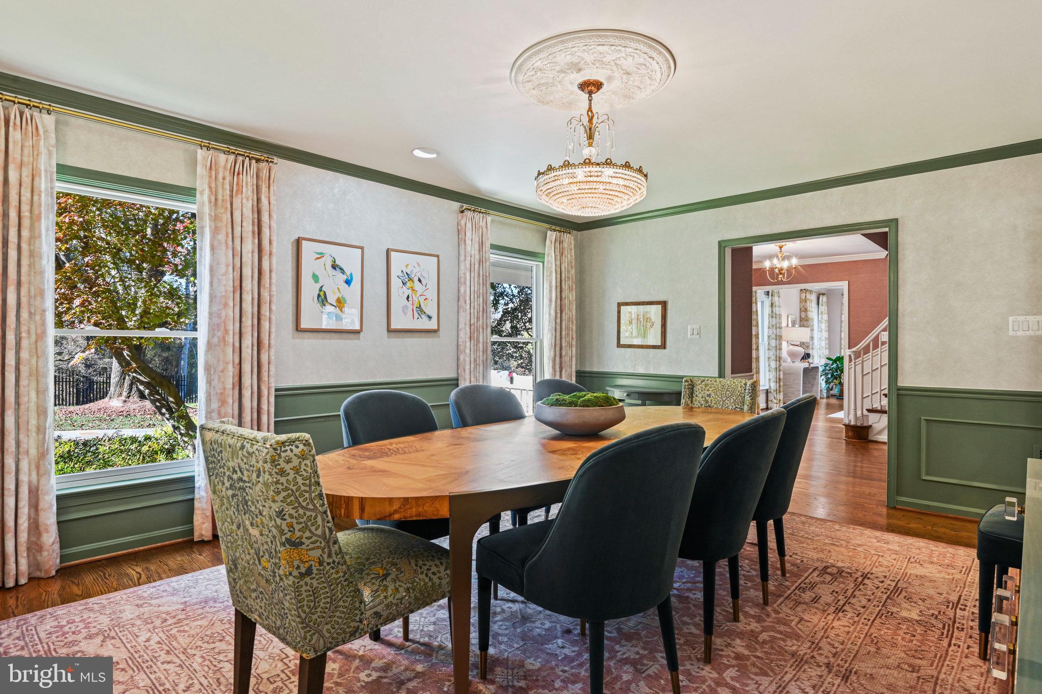 1107 SAVILE LANE