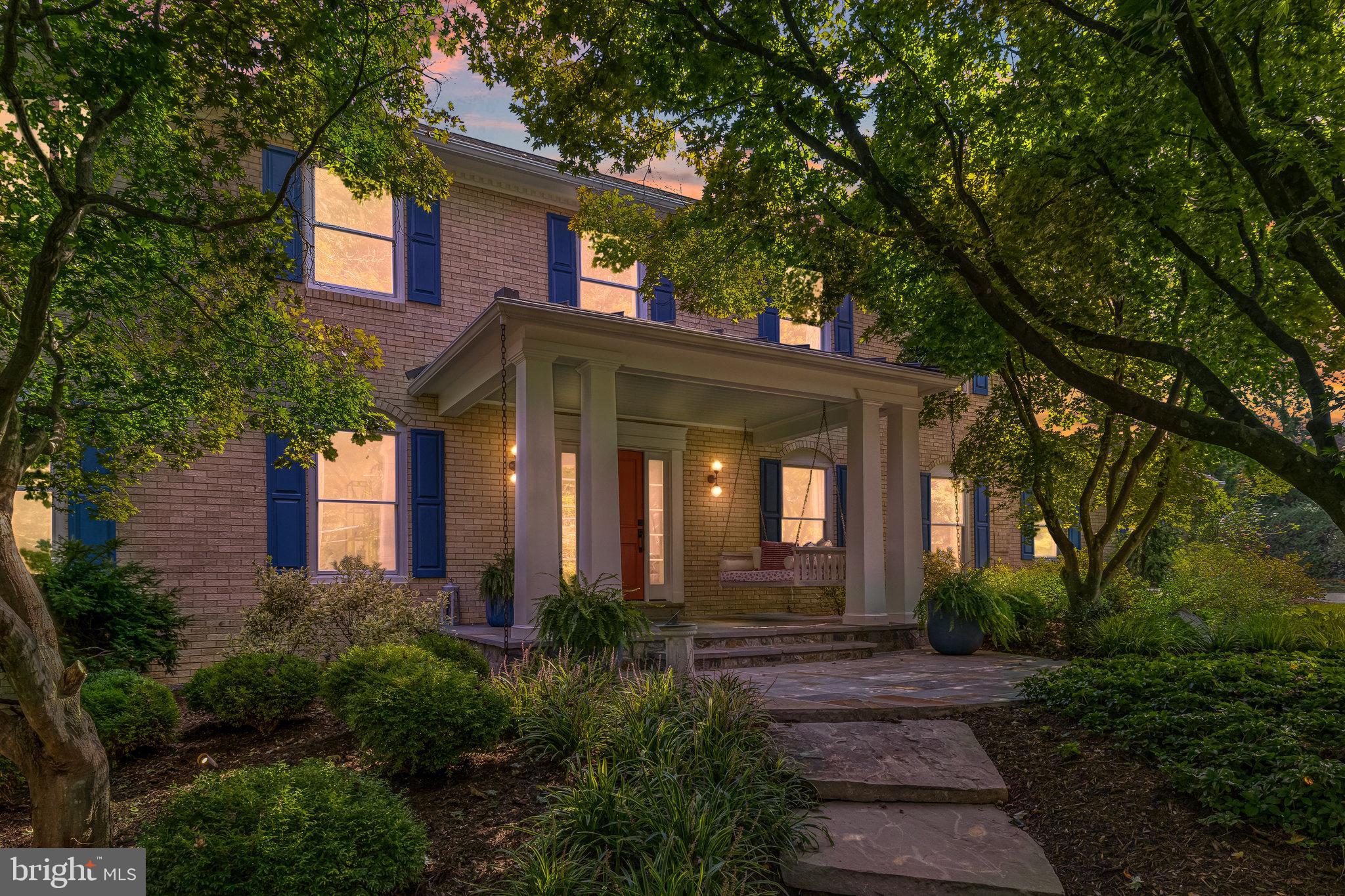 1107 SAVILE LANE