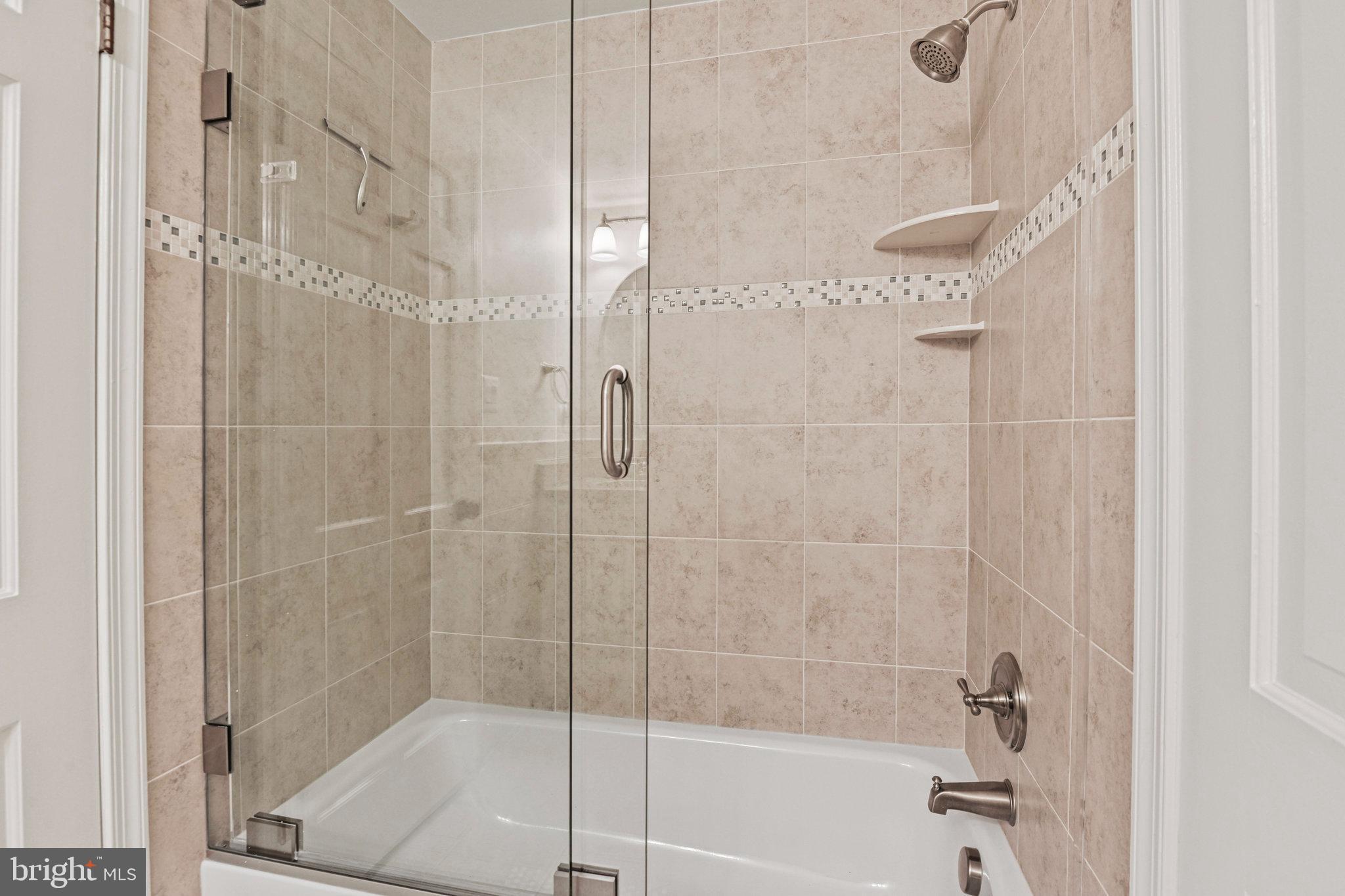 1107 SAVILE LANE