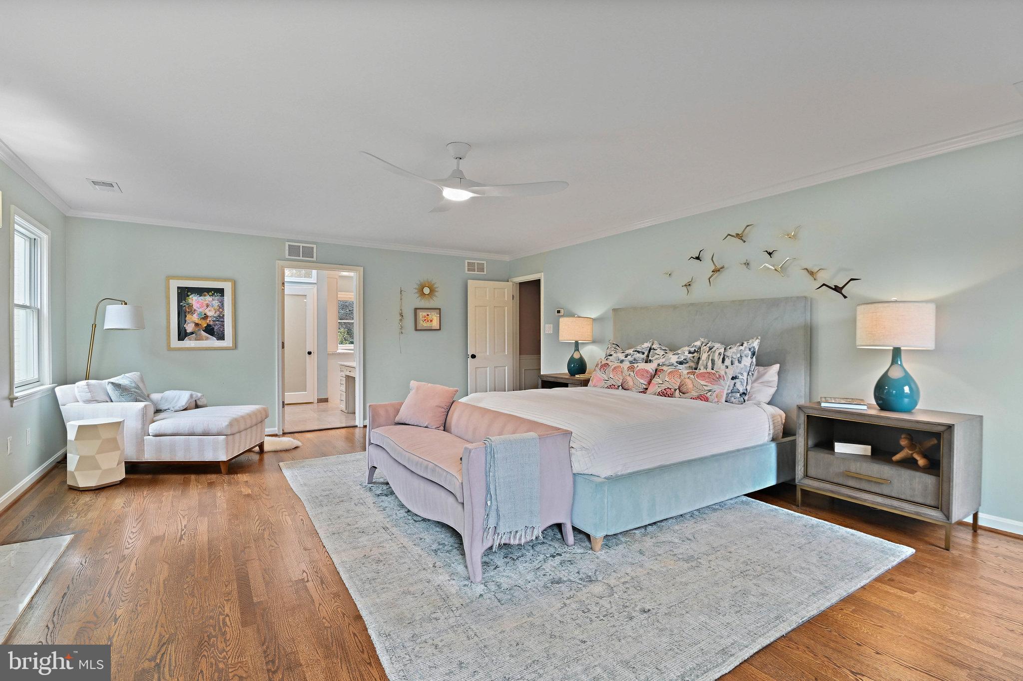 1107 SAVILE LANE