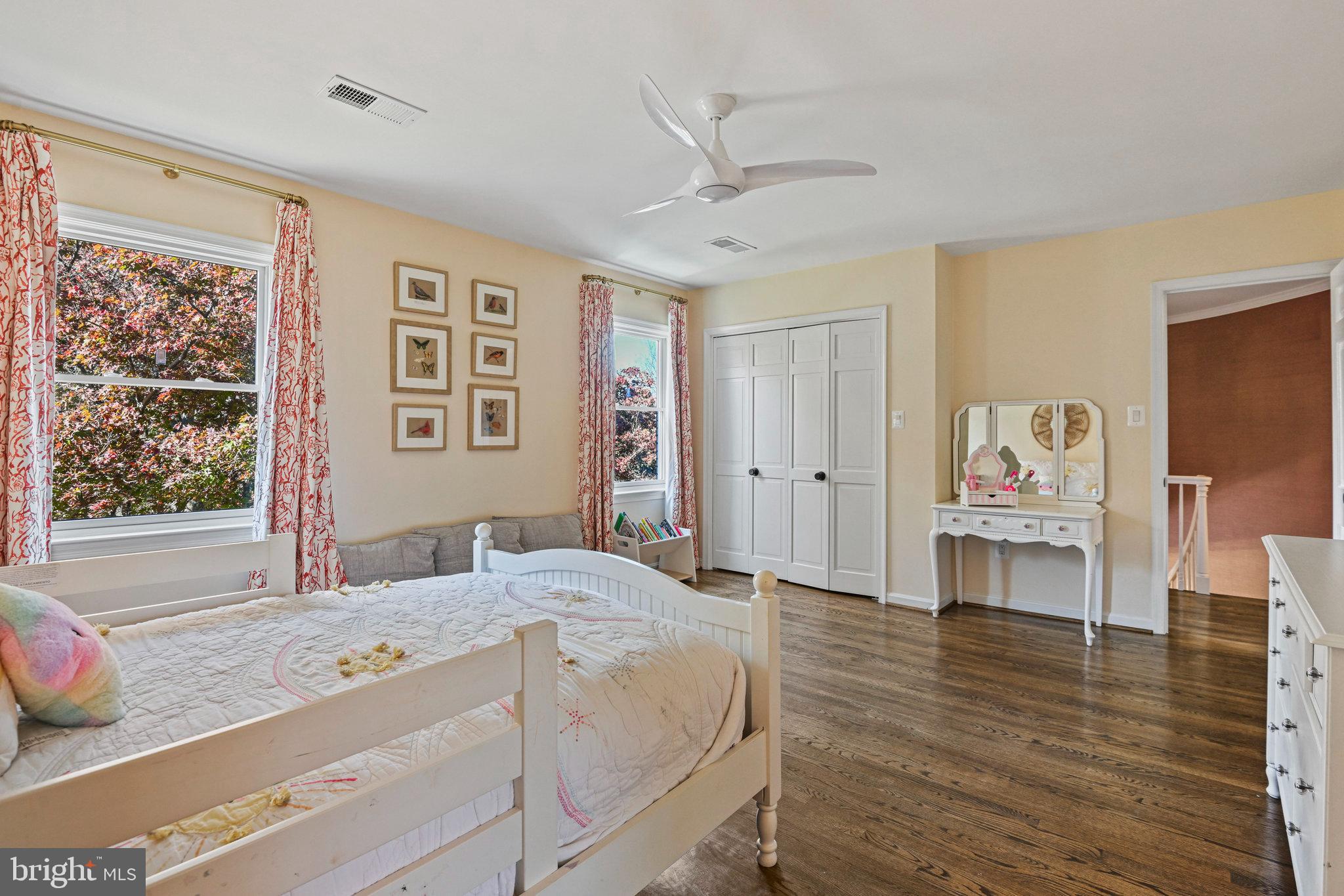 1107 SAVILE LANE