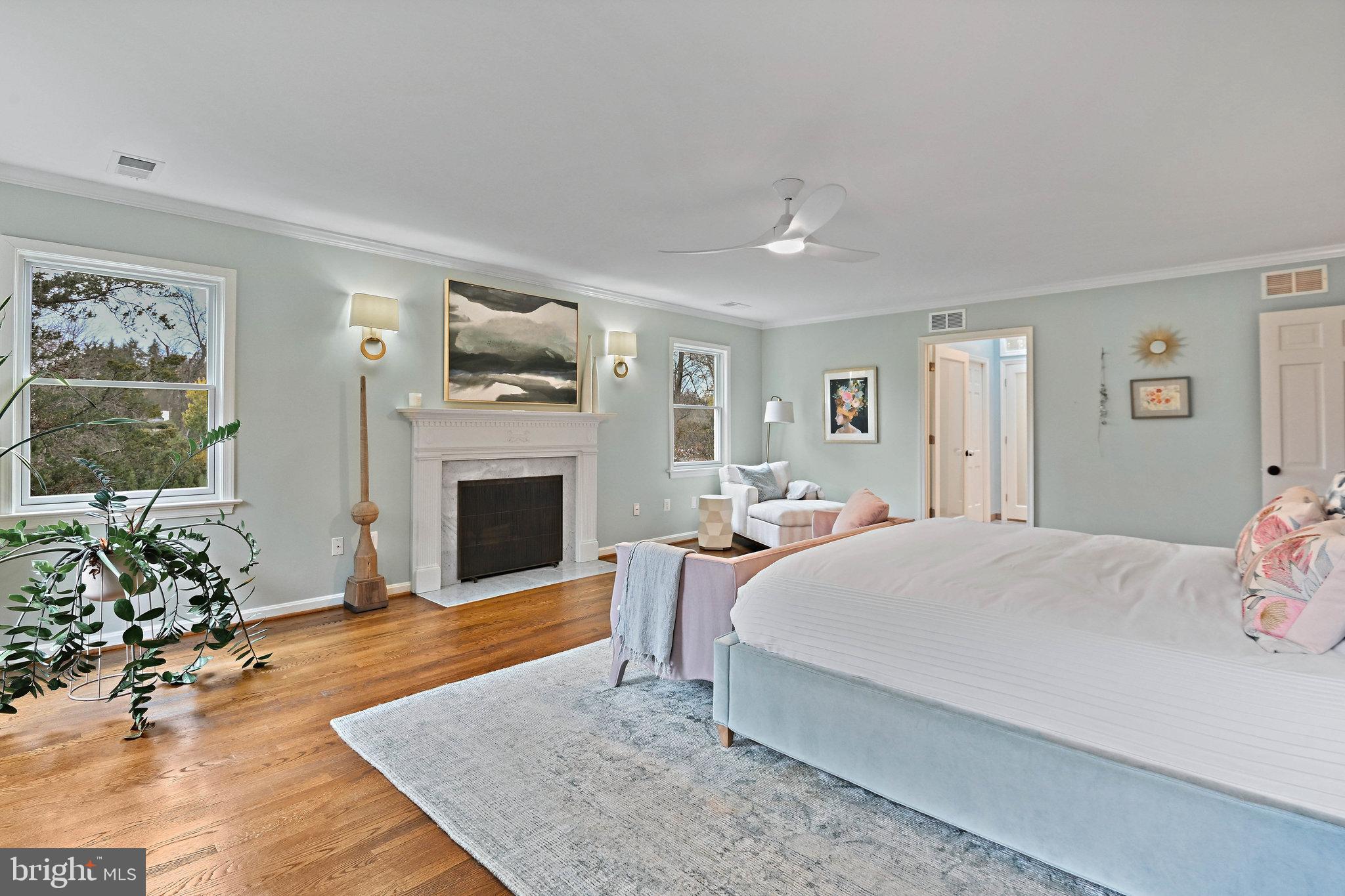 1107 SAVILE LANE