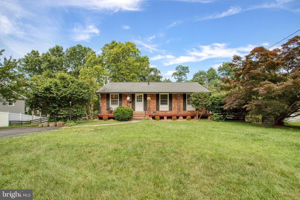 6434 CARRIAGE DRIVE