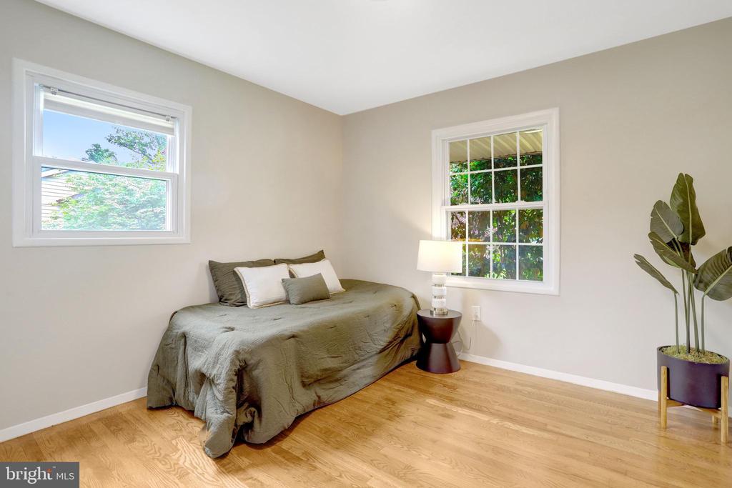 6434 CARRIAGE DRIVE