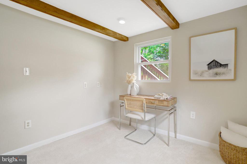 6434 CARRIAGE DRIVE