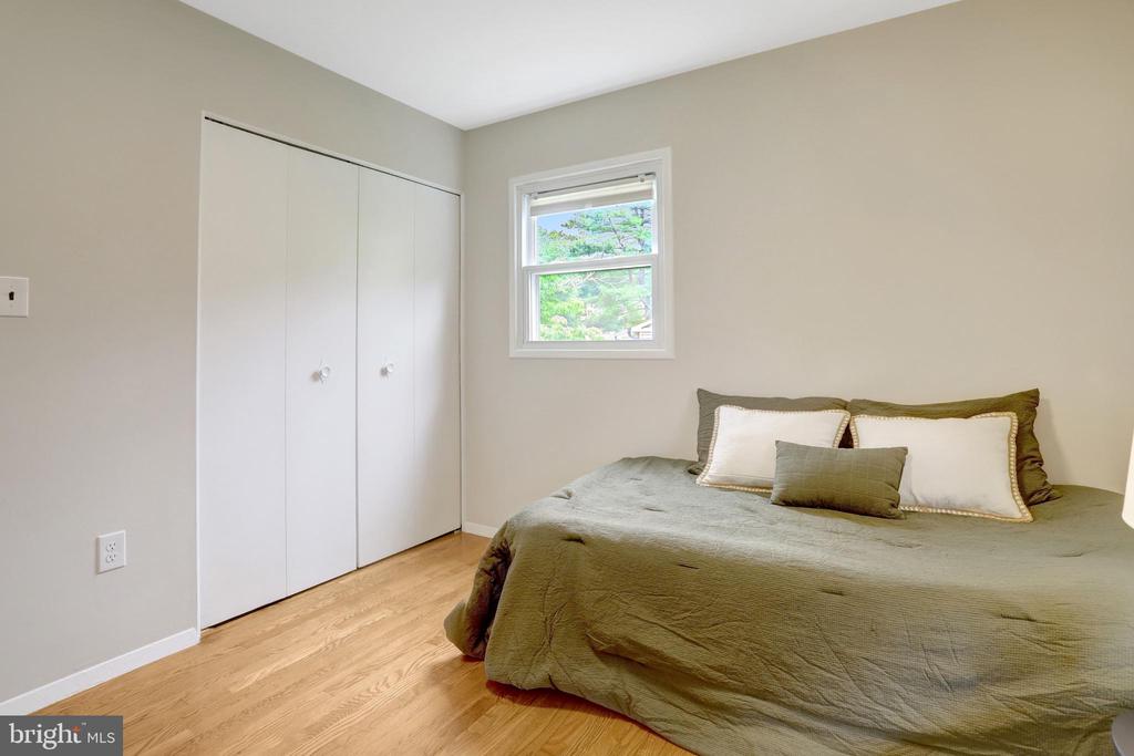 6434 CARRIAGE DRIVE