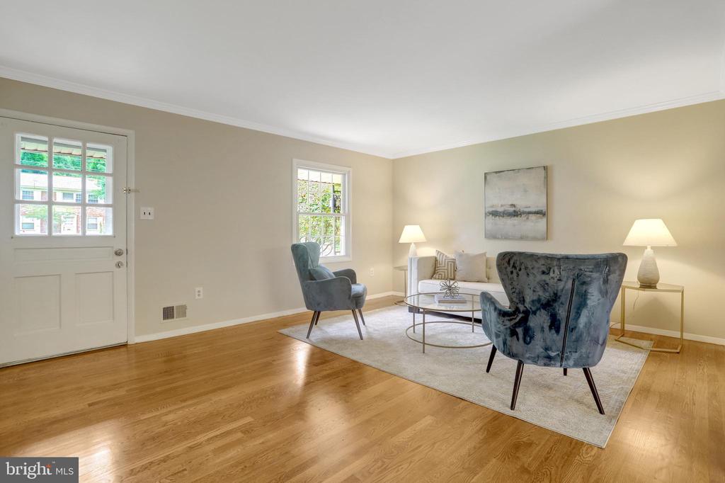 6434 CARRIAGE DRIVE