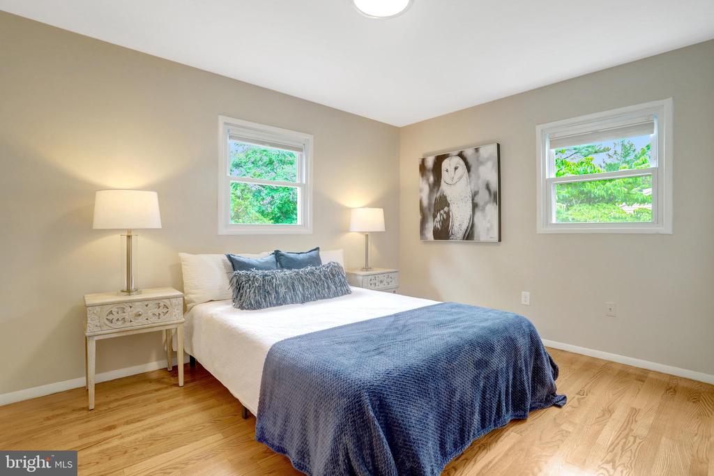 6434 CARRIAGE DRIVE