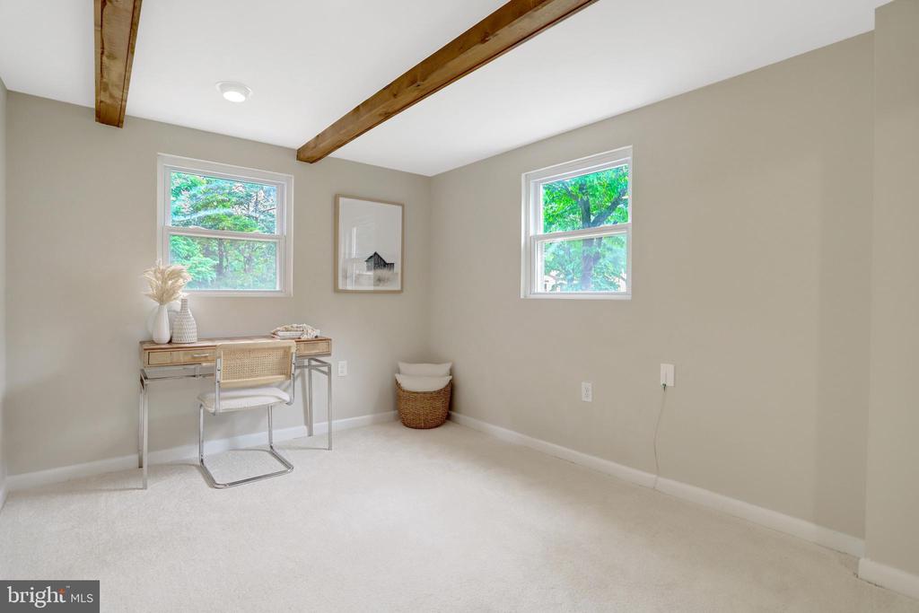 6434 CARRIAGE DRIVE