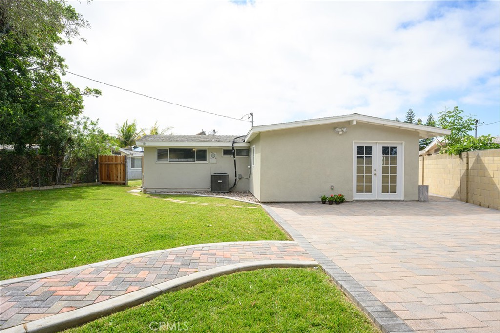 2608 Willo Lane