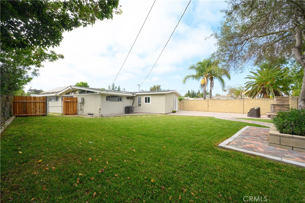 2608 Willo Lane