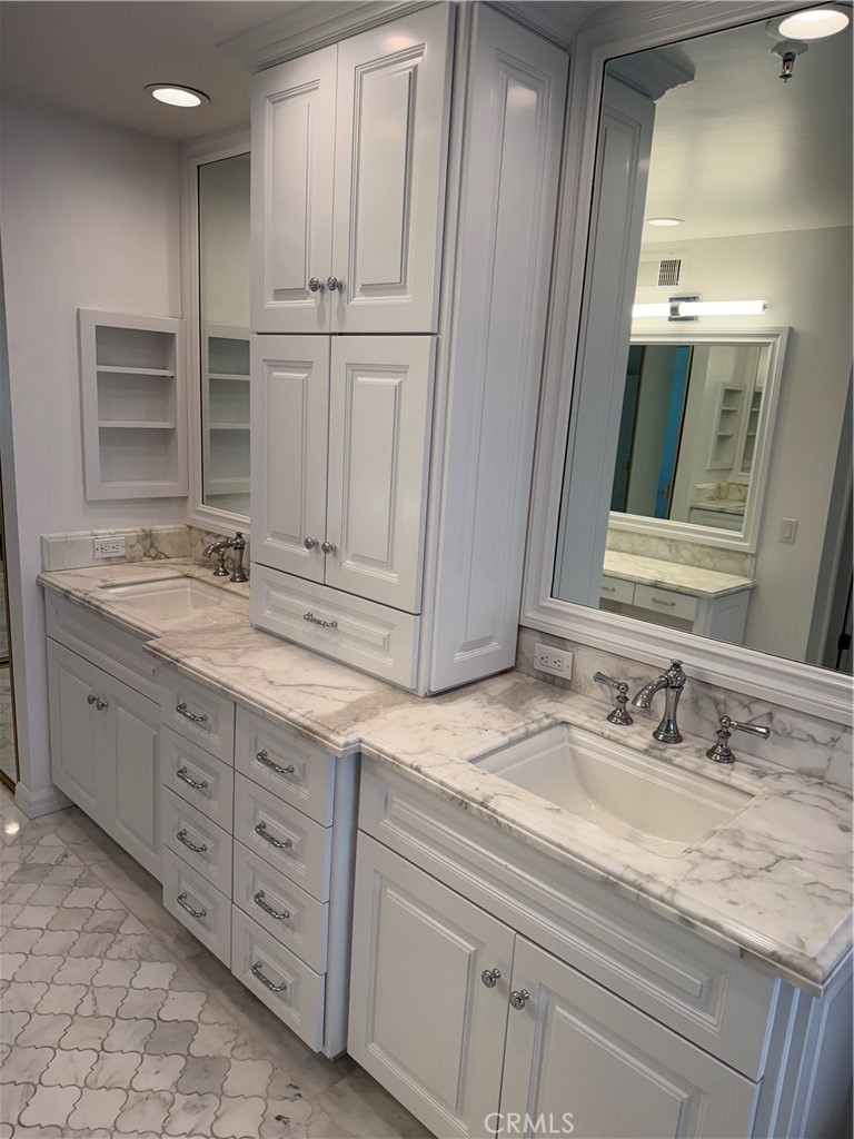 17 Sea Island Drive