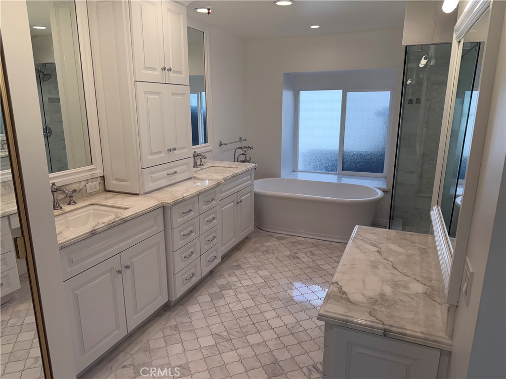 17 Sea Island Drive