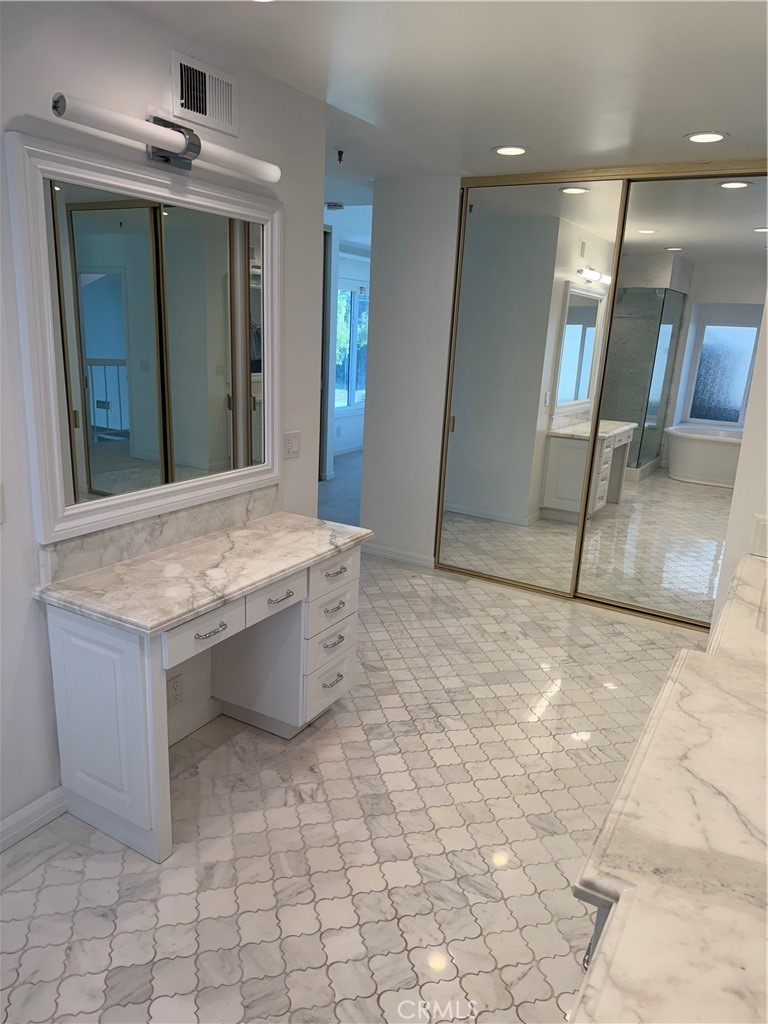 17 Sea Island Drive