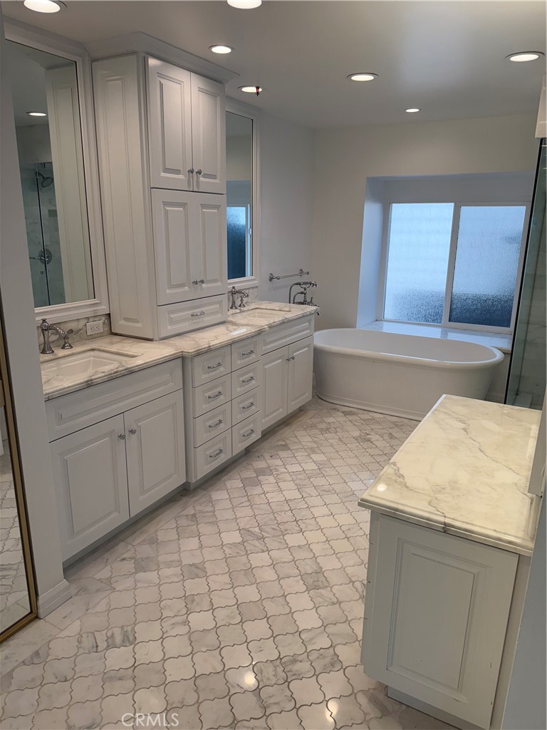 17 Sea Island Drive