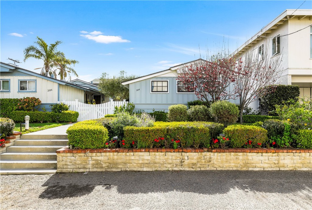304 Dahlia Place