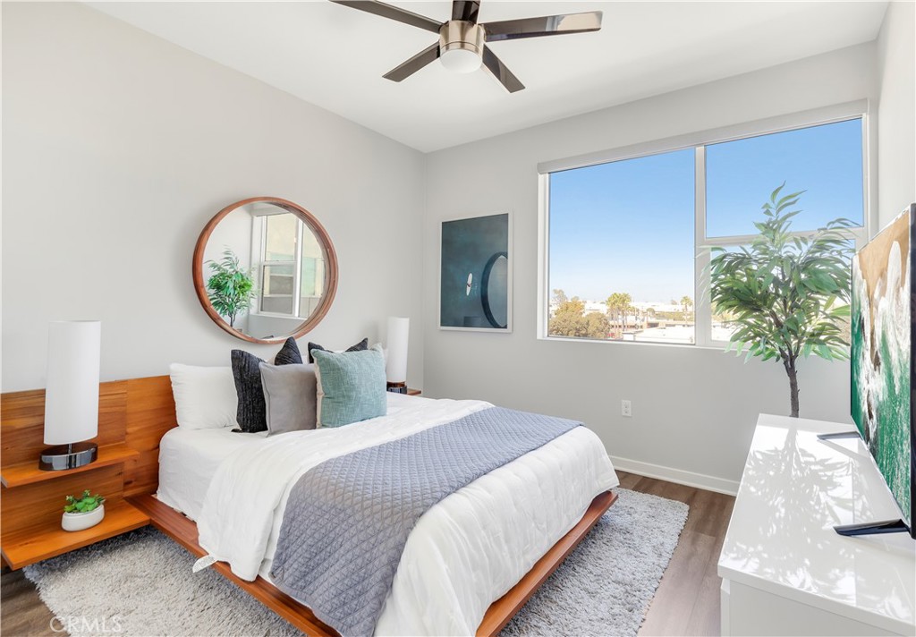 1523 Sullivan Avenue