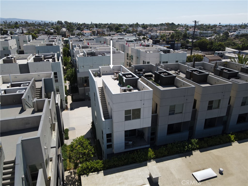 1523 Sullivan Avenue