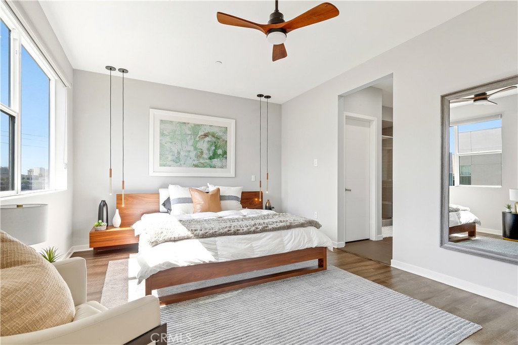 1523 Sullivan Avenue