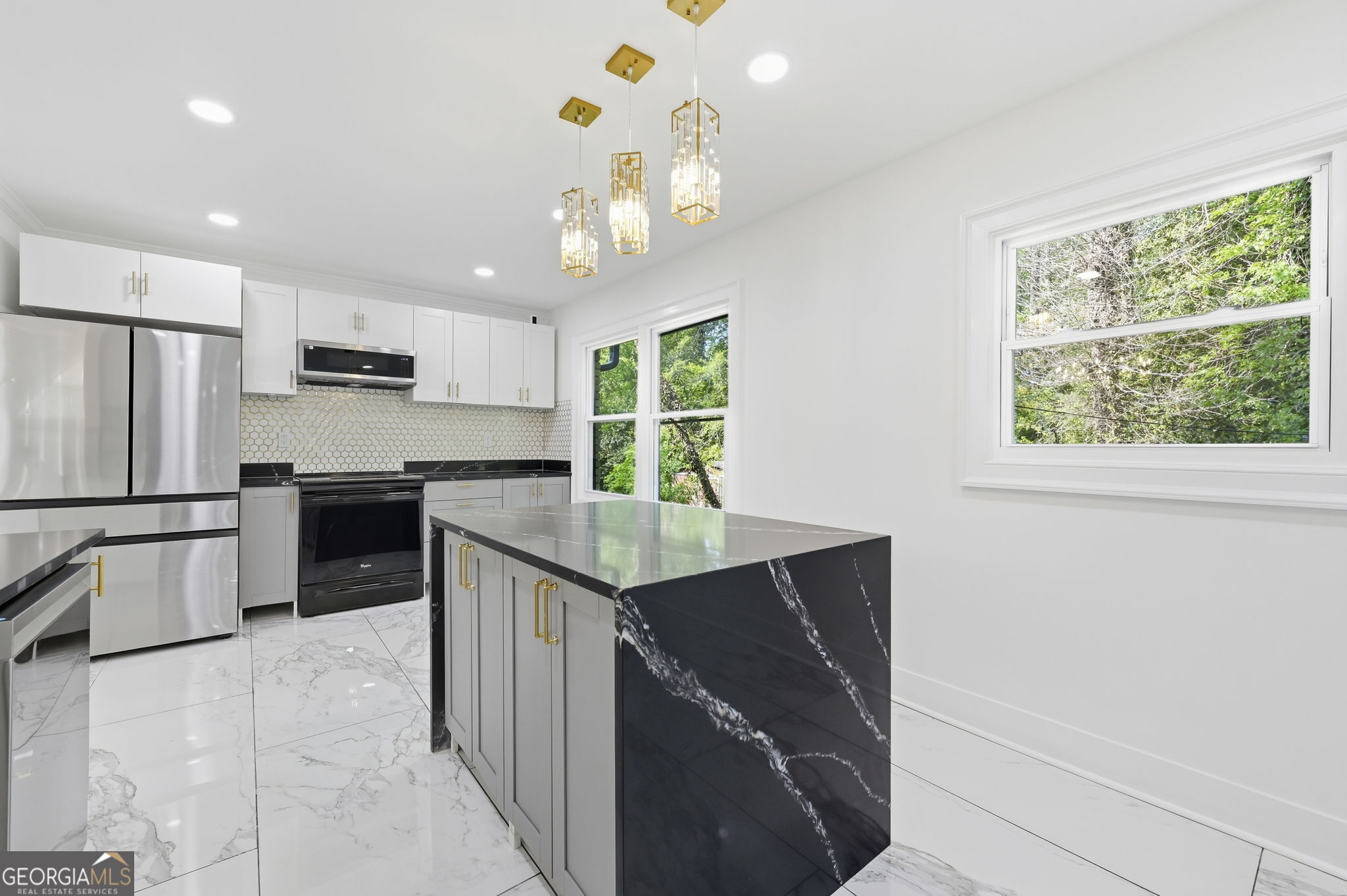 4113 Radcliffe Court