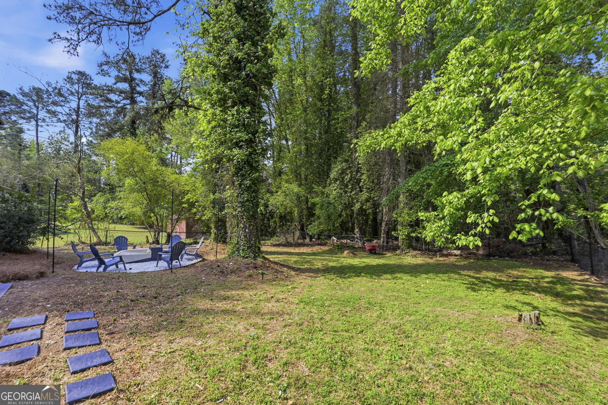 4113 Radcliffe Court