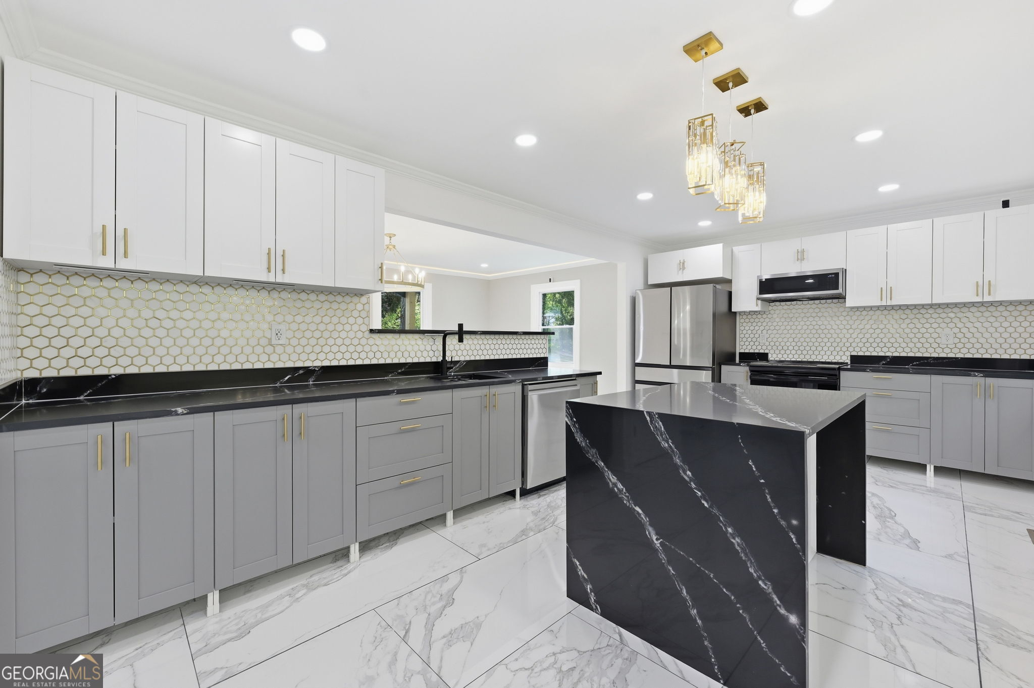 4113 Radcliffe Court