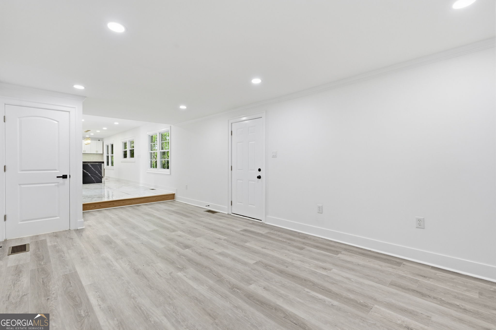 4113 Radcliffe Court
