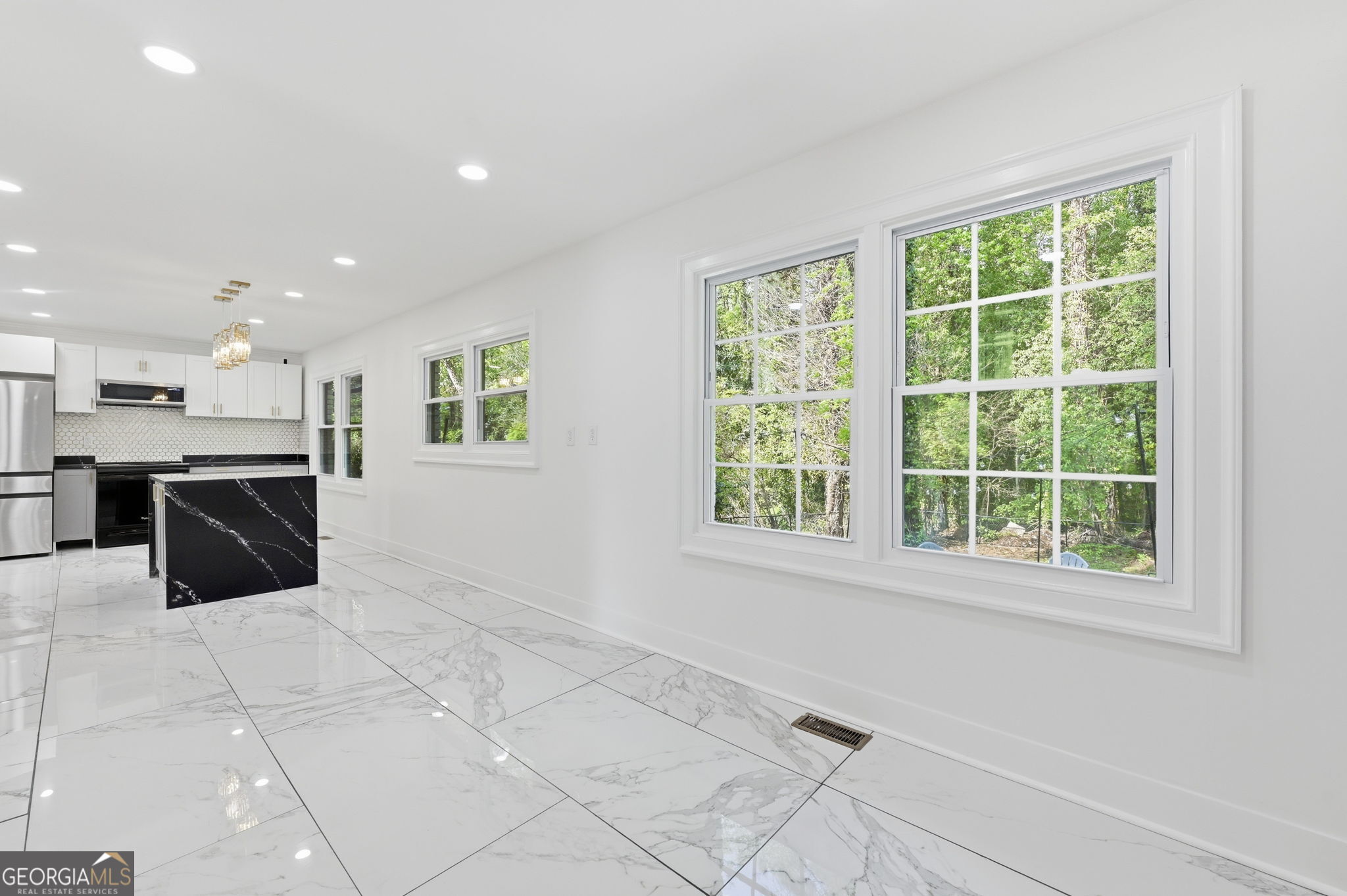 4113 Radcliffe Court