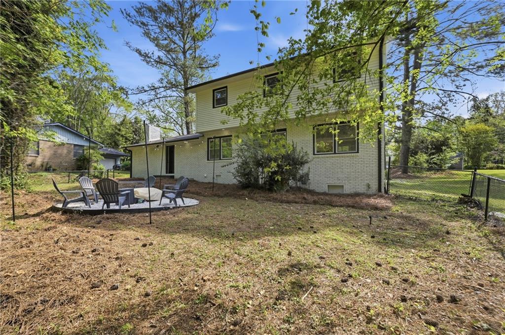 4113 Radcliffe Ct