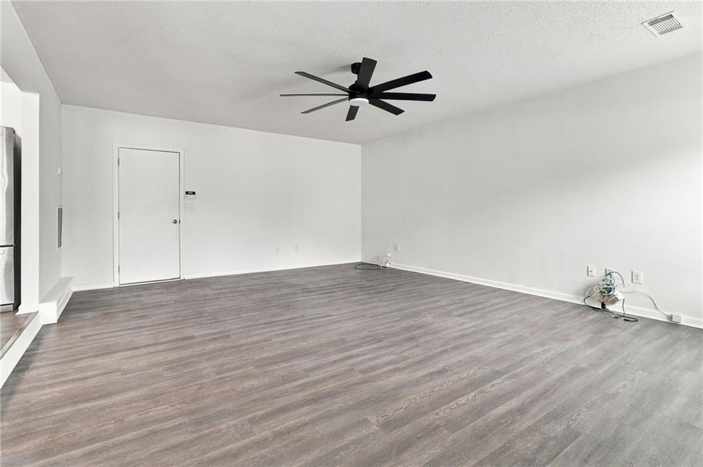 6959 Foxmoor Way