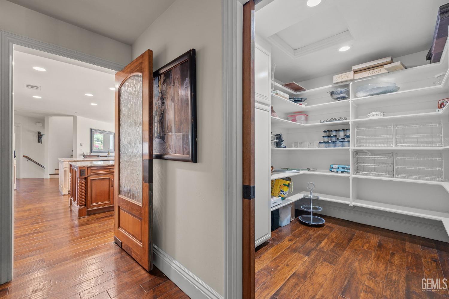 4275 Country Club Drive