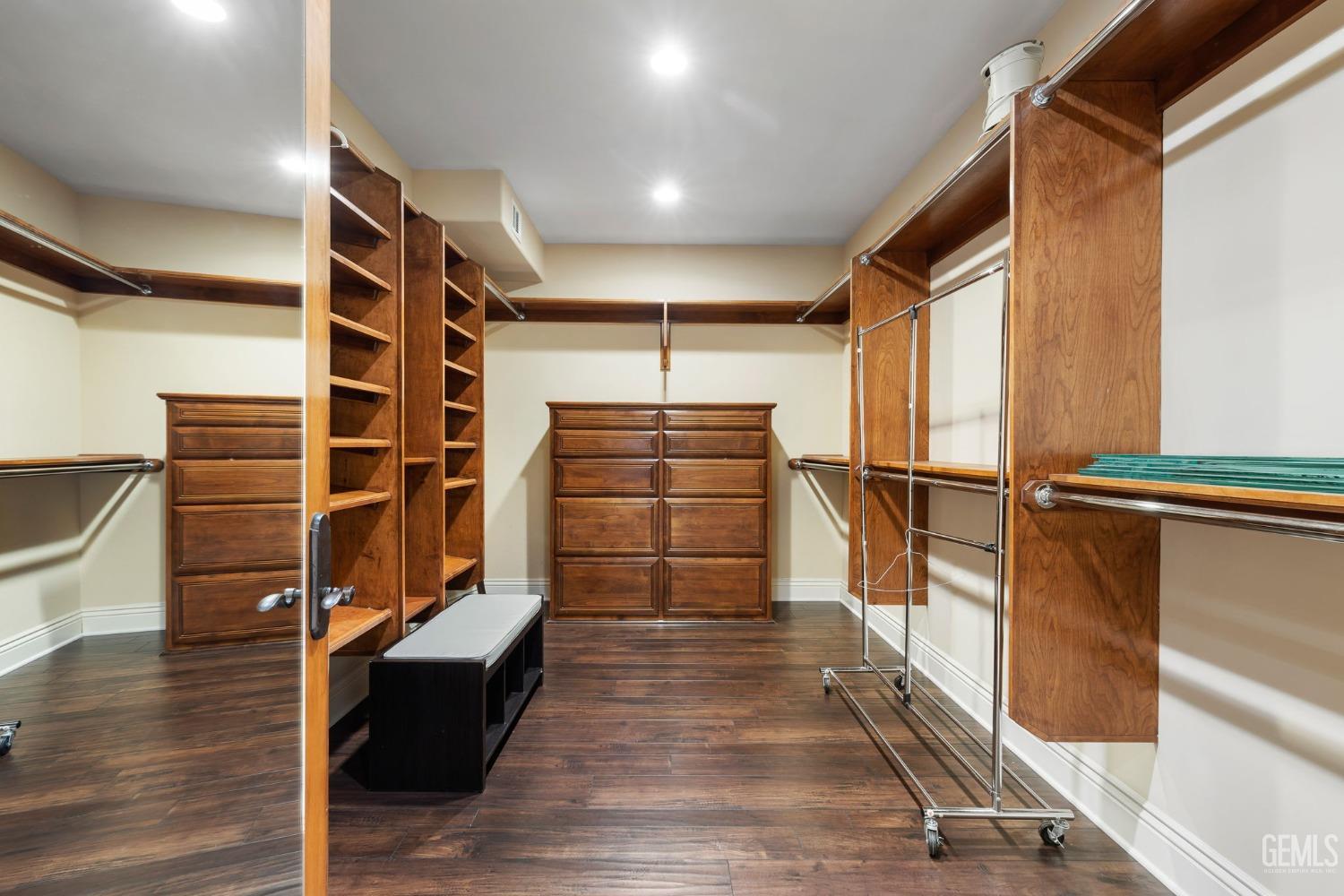 4275 Country Club Drive