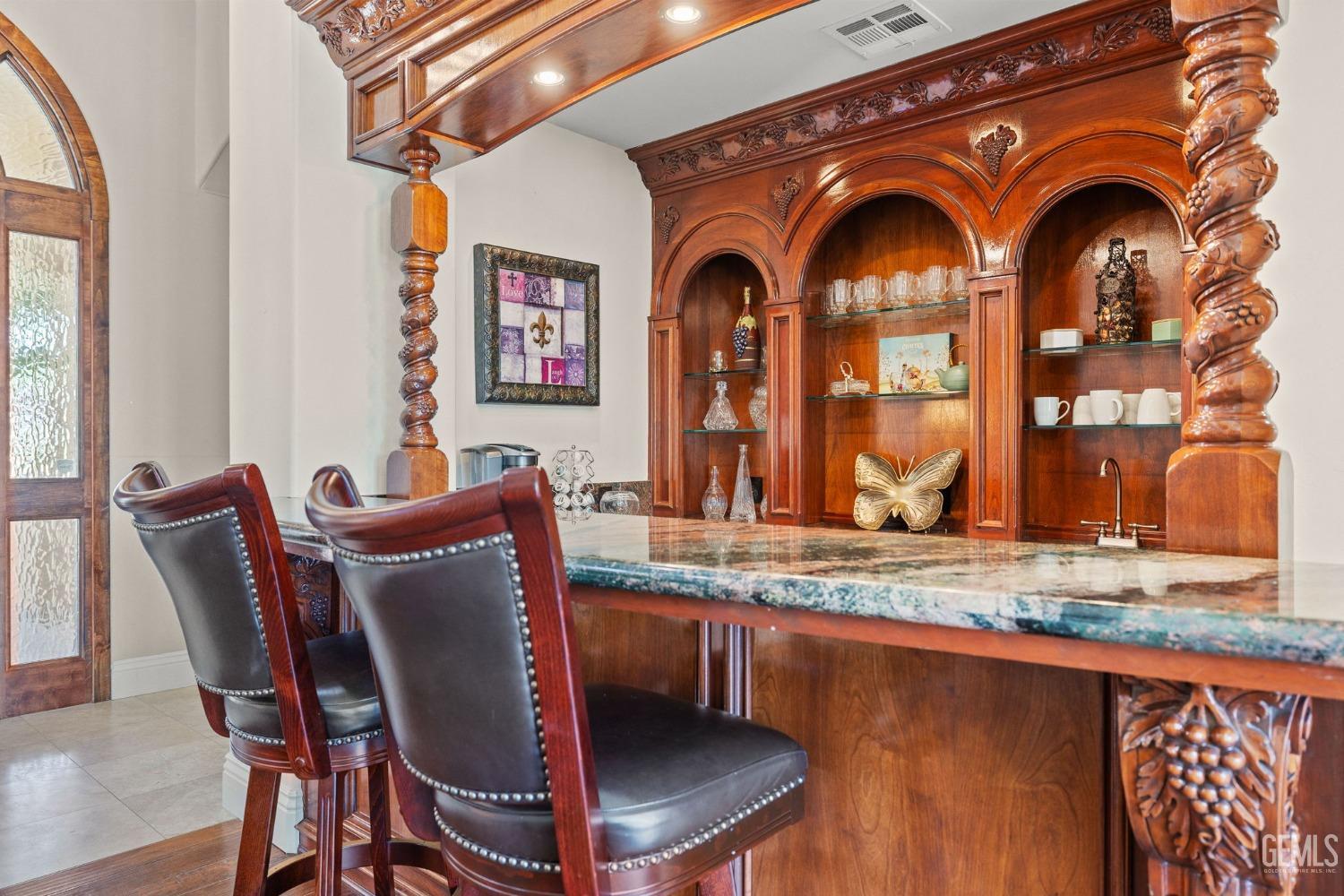 4275 Country Club Drive