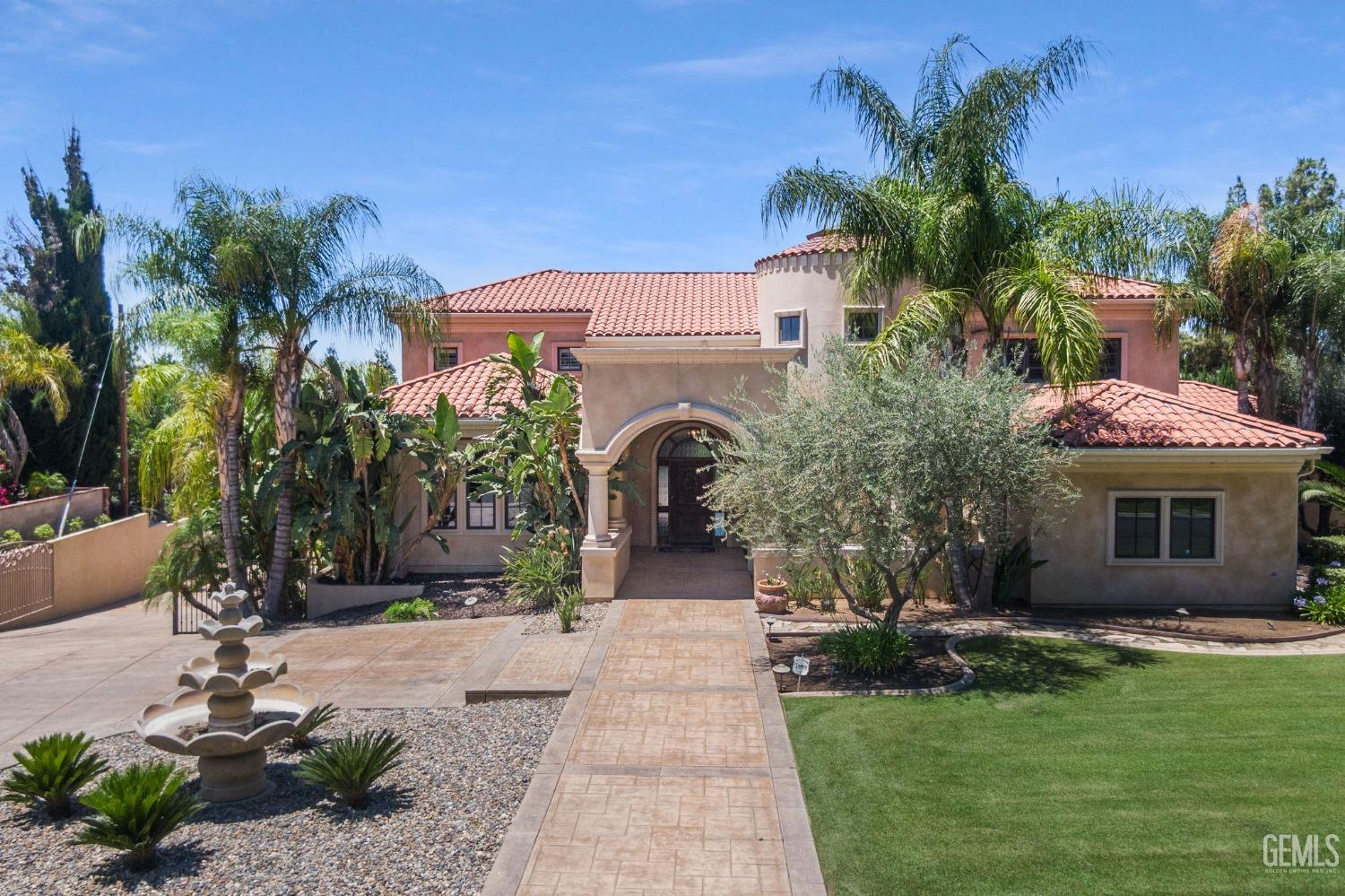 4275 Country Club Drive