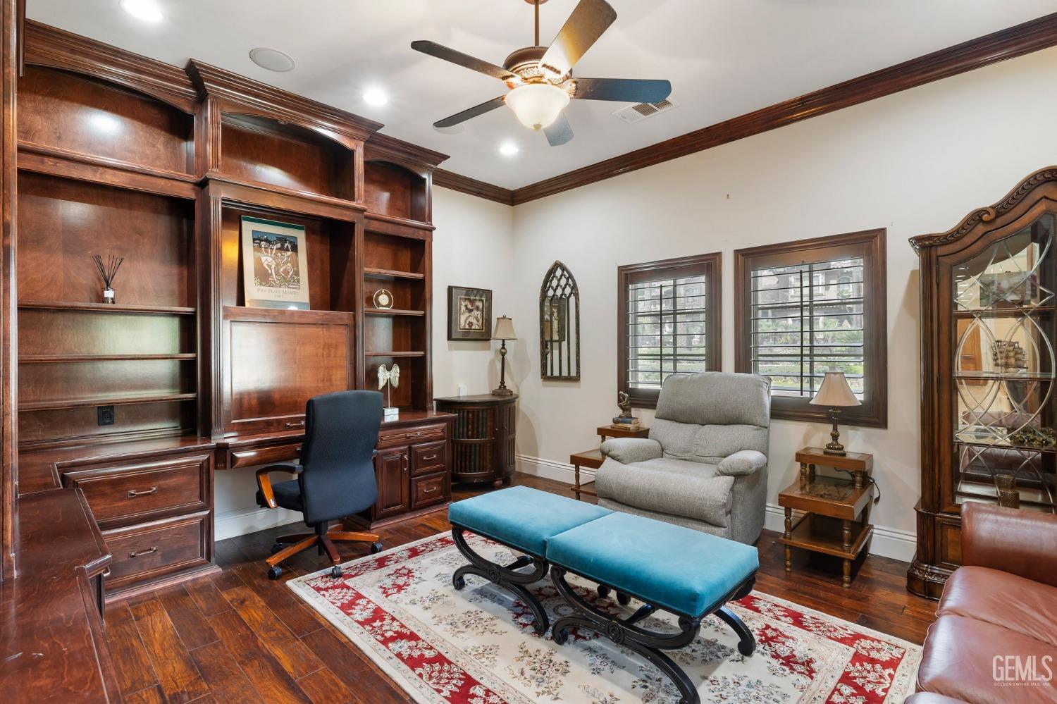 4275 Country Club Drive