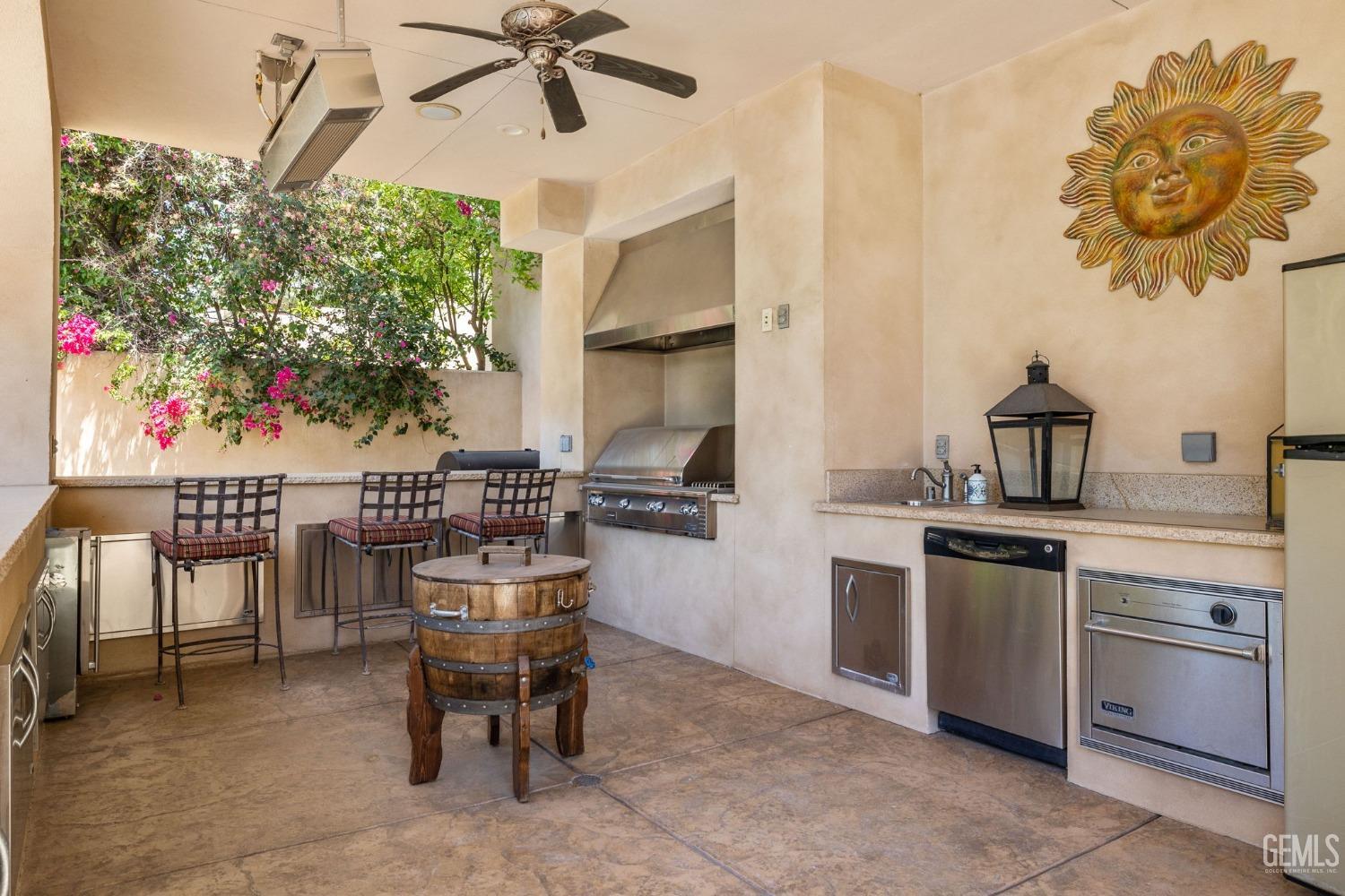 4275 Country Club Drive