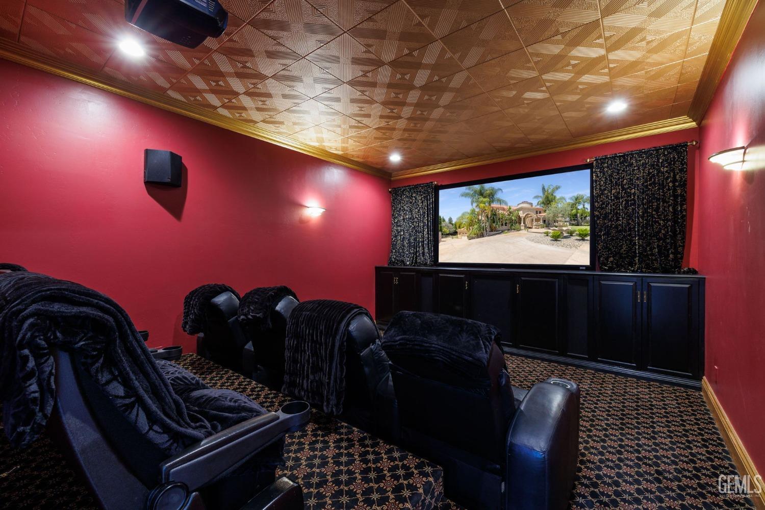 4275 Country Club Drive