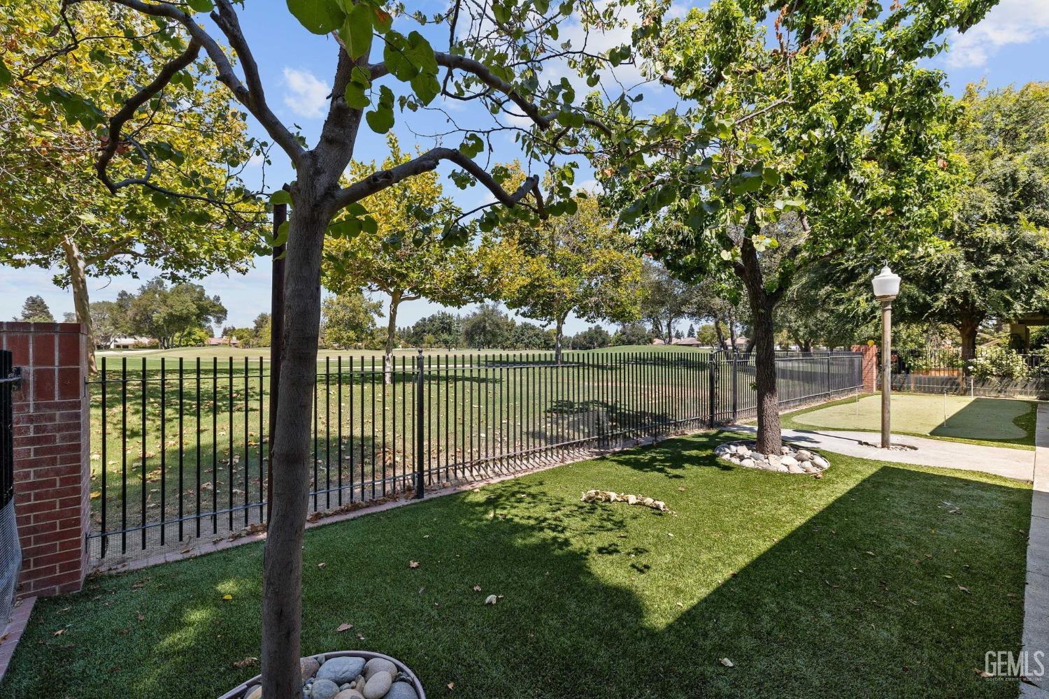 3015 Violet Rose Court