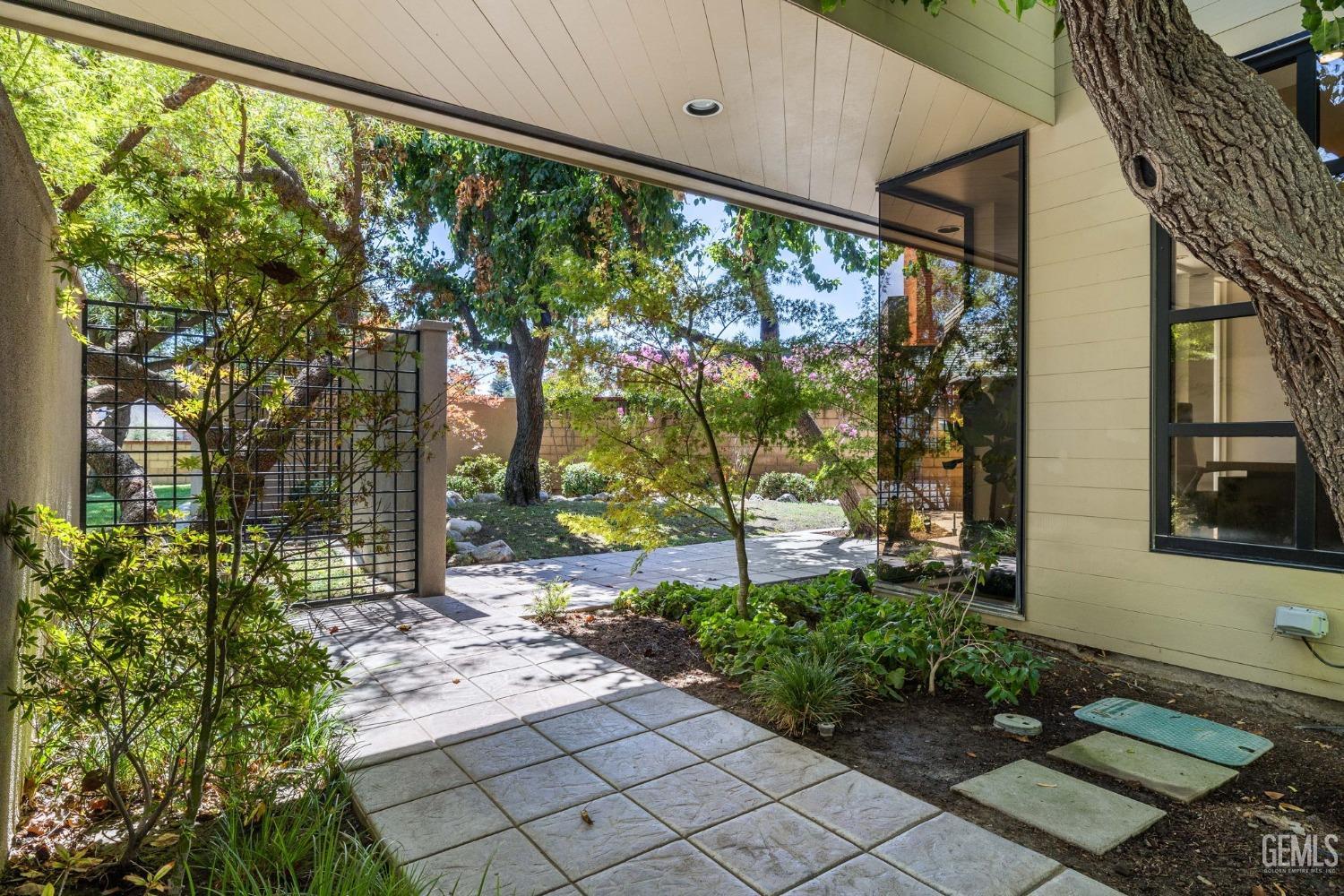 7512 Calle Privada
