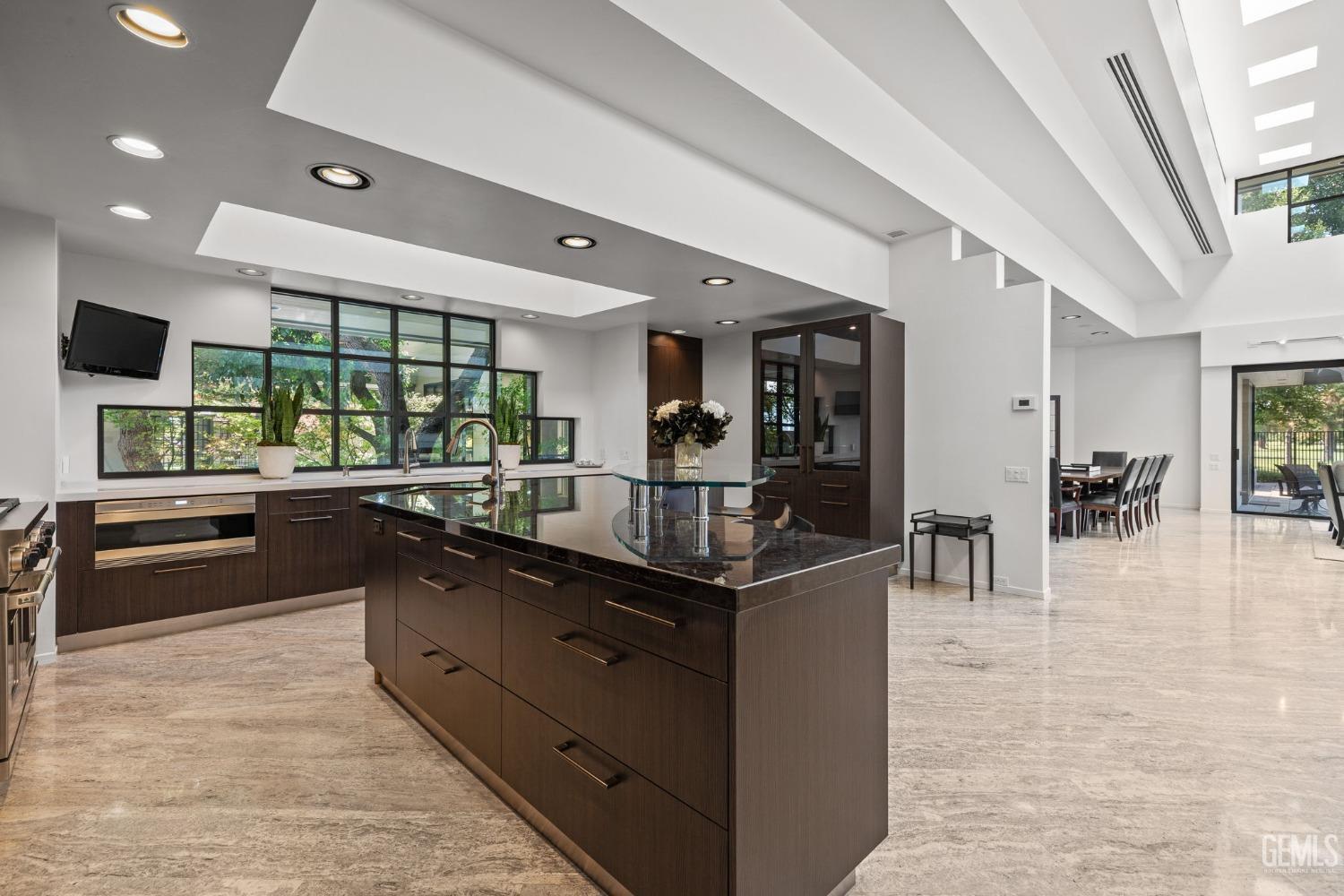 7512 Calle Privada